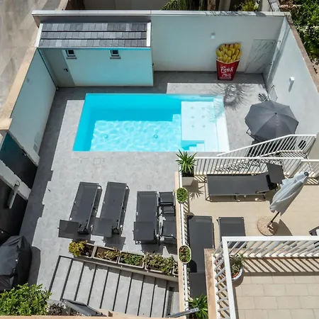 Scirocco House Diamante Semesterbostad