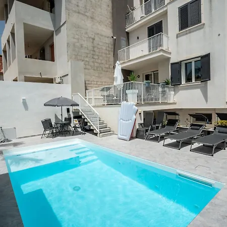 Scirocco House Diamante Feriehus Rosolini