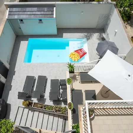 Scirocco House Diamante