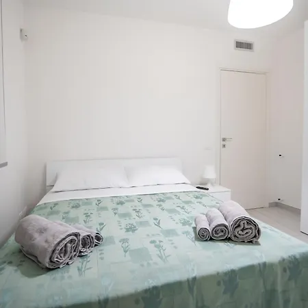 Scirocco House Diamante Feriehus *