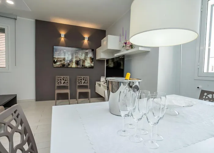 Semesterbostad Scirocco House Diamante