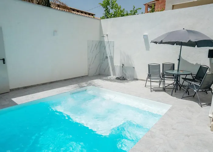 Semesterbostad Scirocco House Diamante