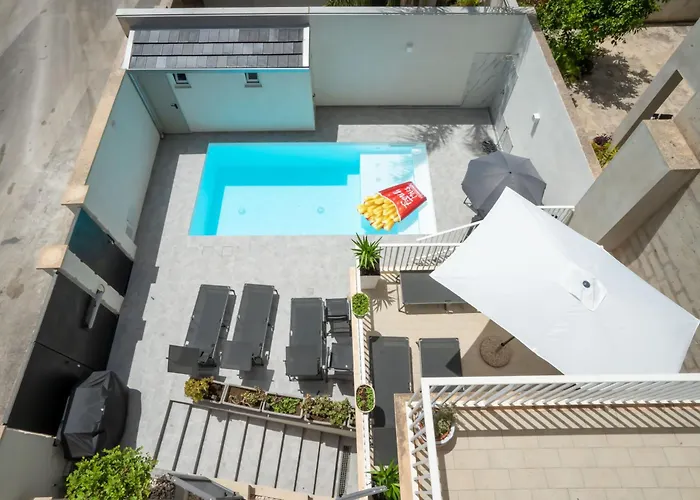 Scirocco House Diamante