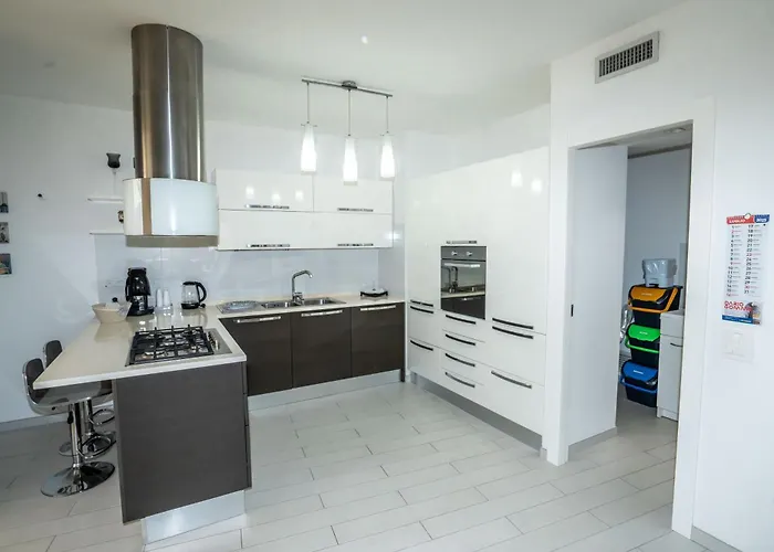 Scirocco House Diamante Semesterbostad