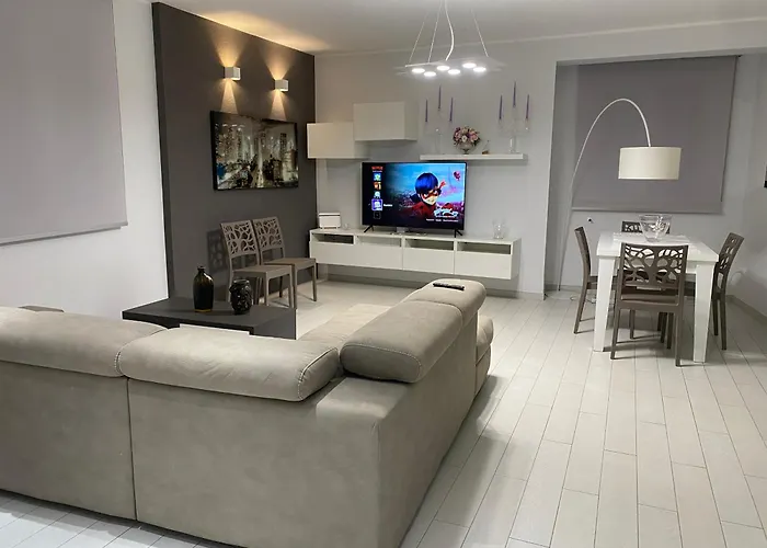 Semesterbostad Scirocco House Diamante