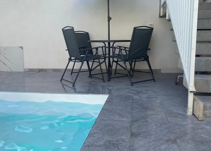 Semesterbostad Scirocco House Diamante